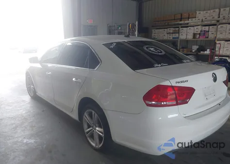 2014 Volkswagen Passat 2.0L Tdi Se из США, поврежденный, VIN 1VWBN7A32EC075295